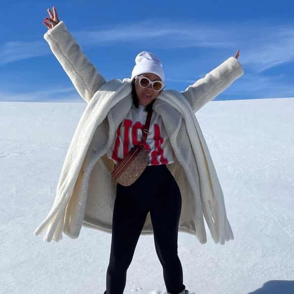 Zara Accessories - Zara Oversized Chunky Fringe Scarf